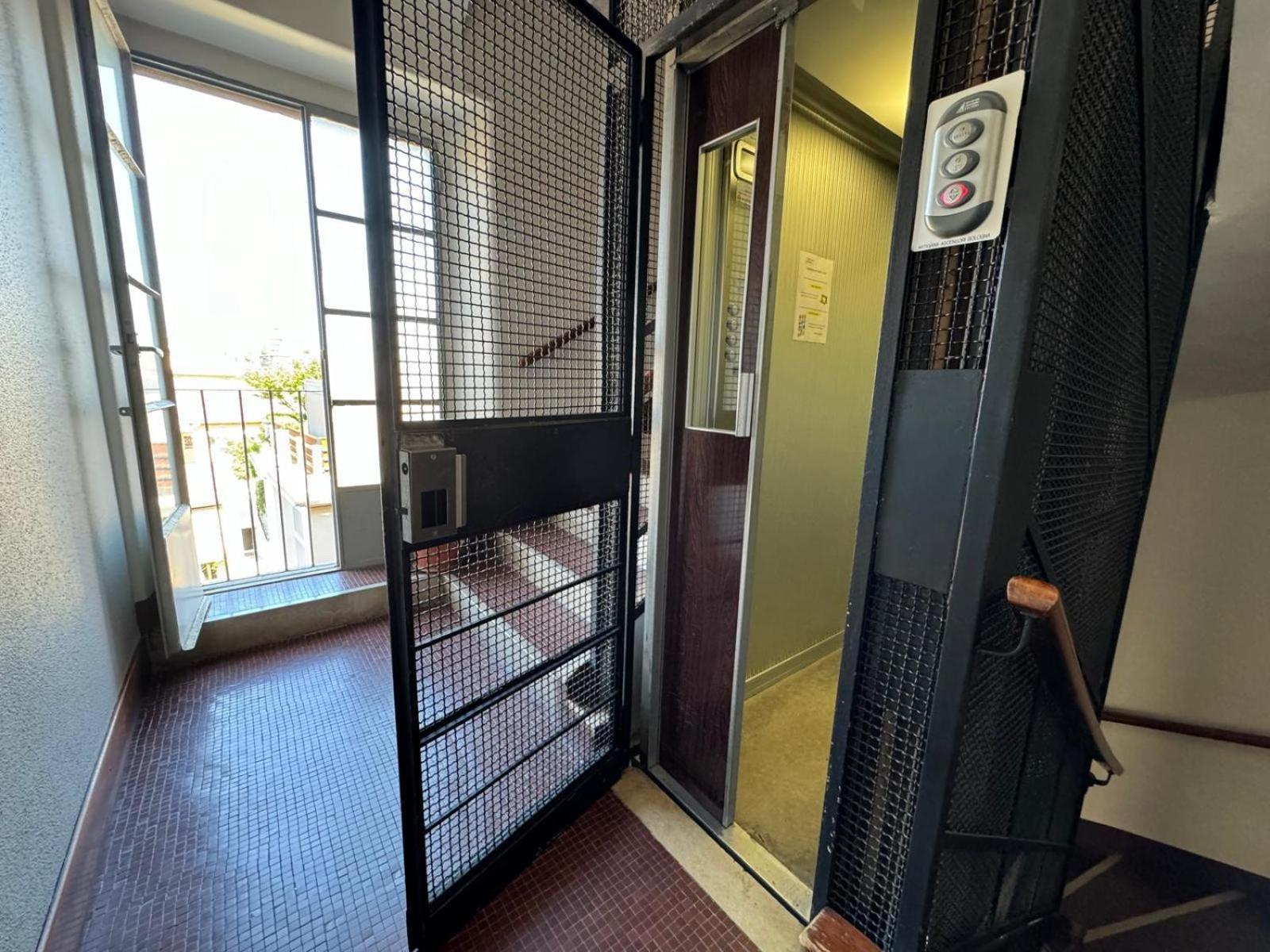 Nicholas B&B City Center- Apartment Bologna Bagian luar foto