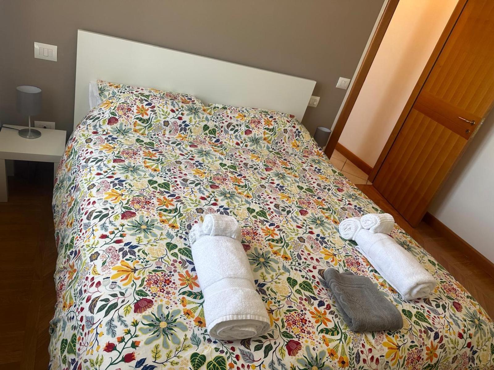 Nicholas B&B City Center- Apartment Bologna Bagian luar foto